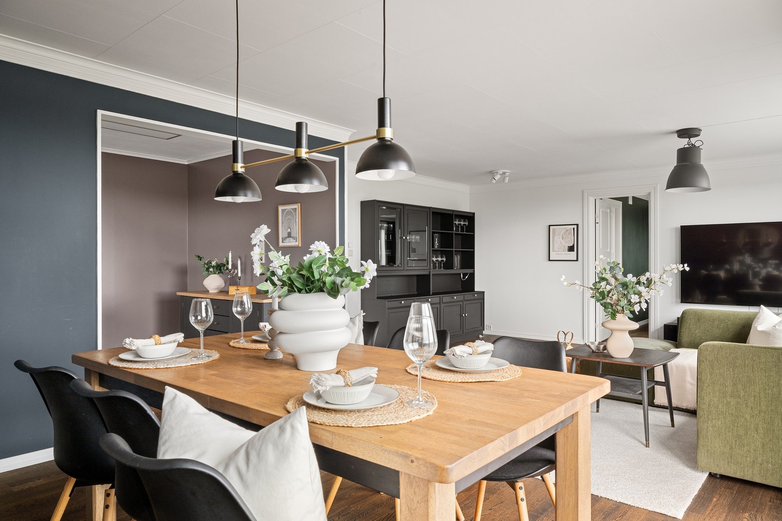 God plass til spisebord. Galleribilde