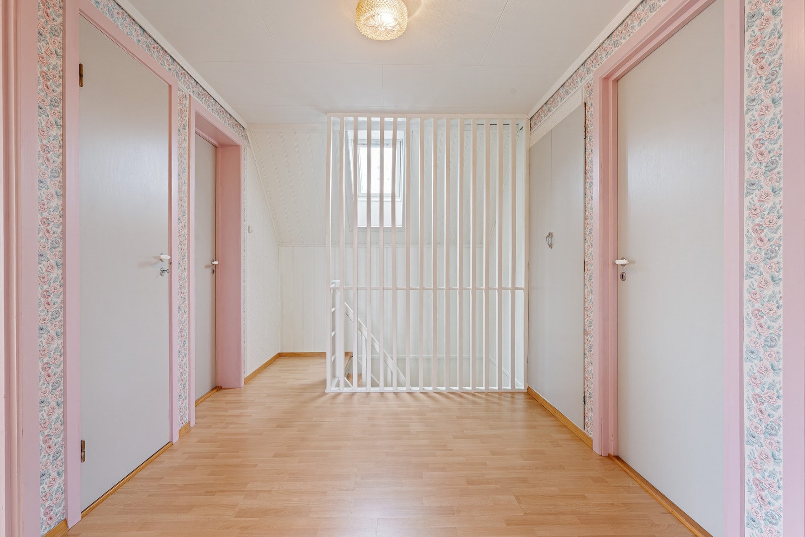 I 2.etasje har man 4 soverom og kontor/ekstra soverom Galleribilde