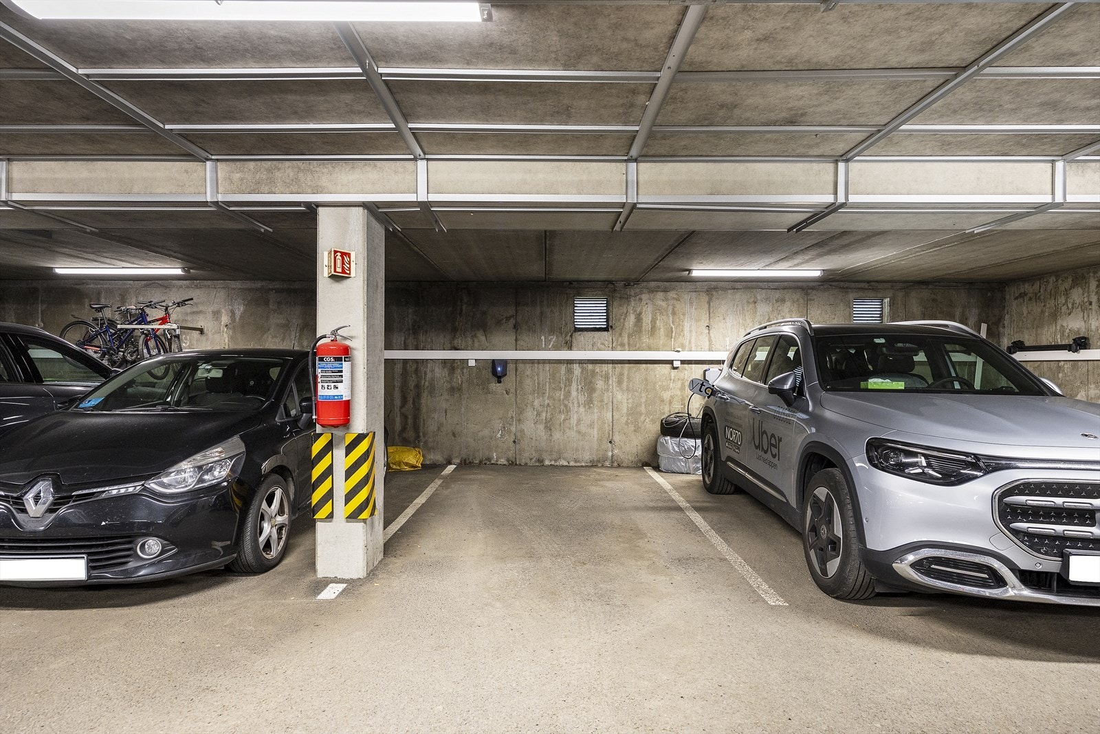 Det medfølger garasjeplass i felles garasjeanlegg. Plass nr. 17. Galleribilde