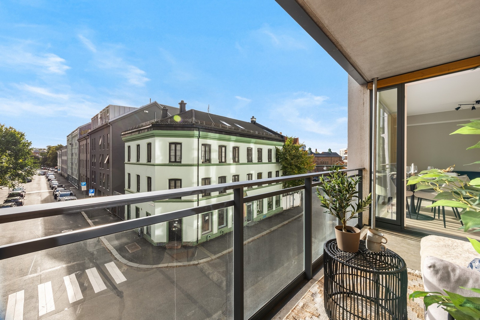 Balkong på ca 7kvm vendt mot syd-øst Galleribilde