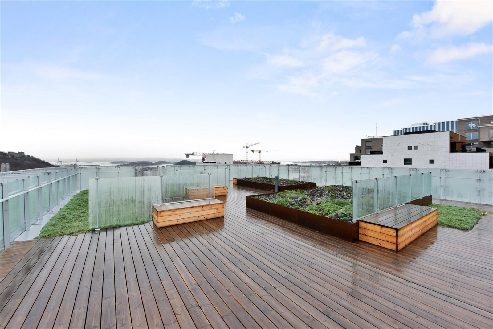 Felles takterrasse med panoramautsikt Galleribilde