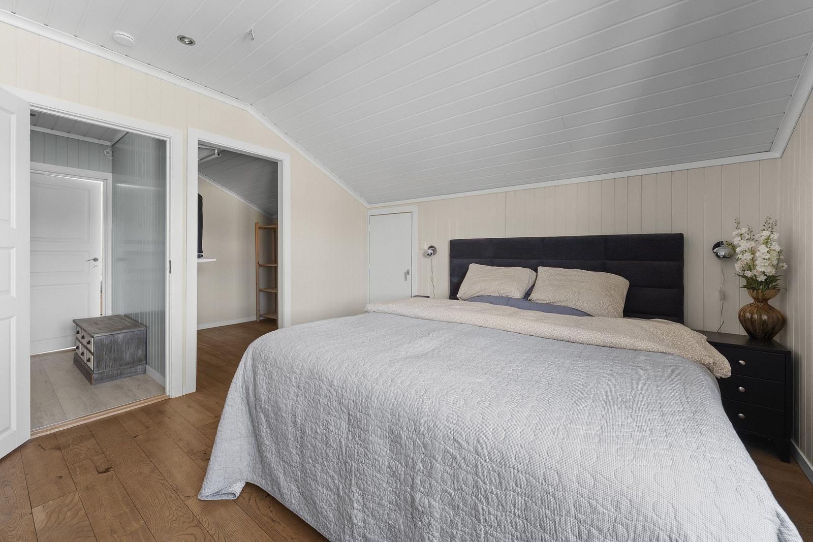Soverom II med walk-in closet. Galleribilde