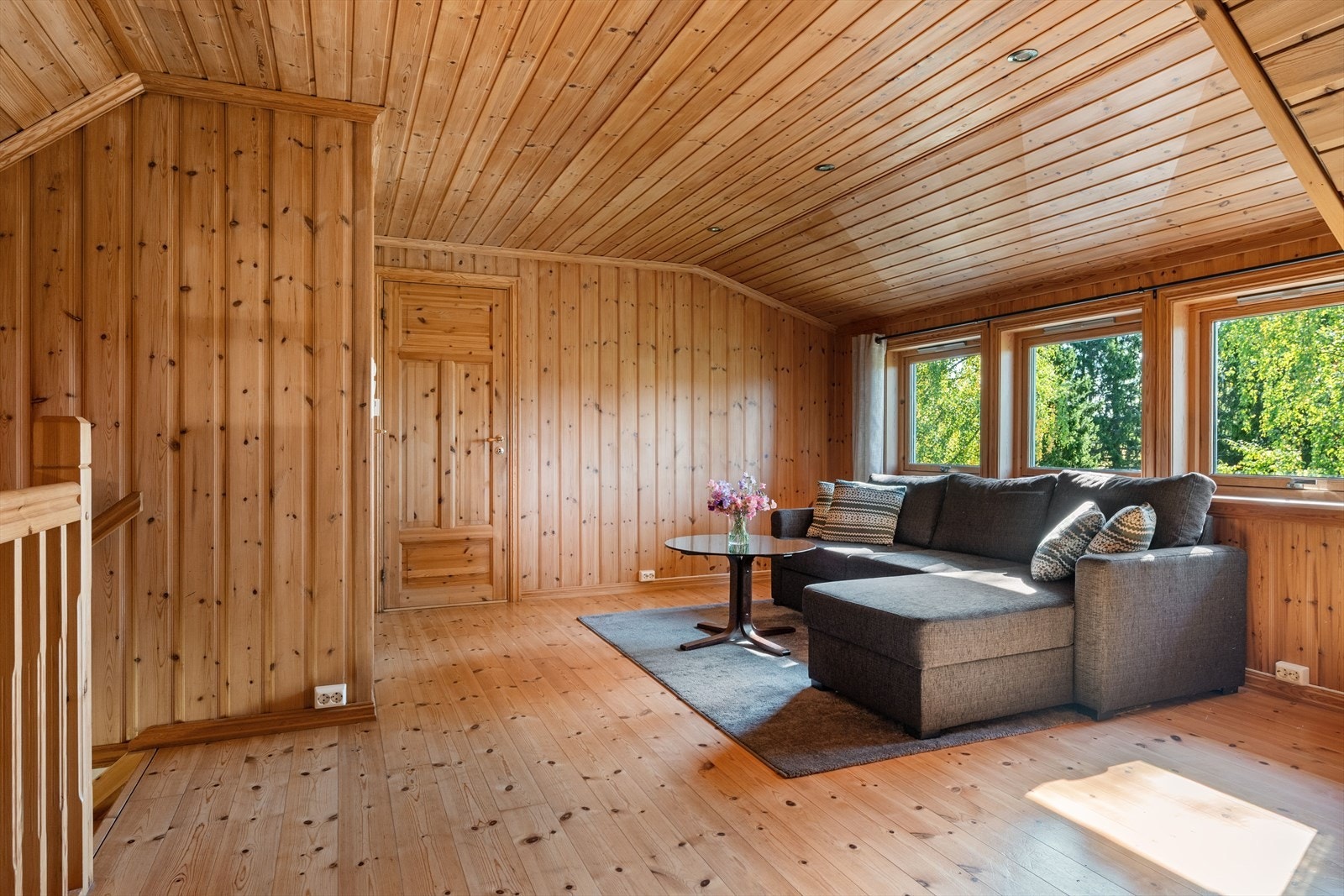 Koselig loftstue Galleribilde