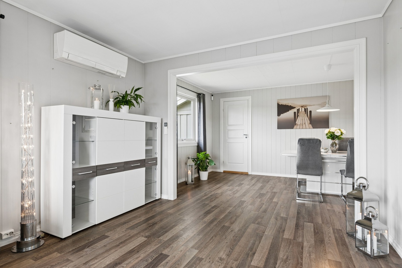 Varmepumpe i tilknytning stue og spisetue. Galleribilde