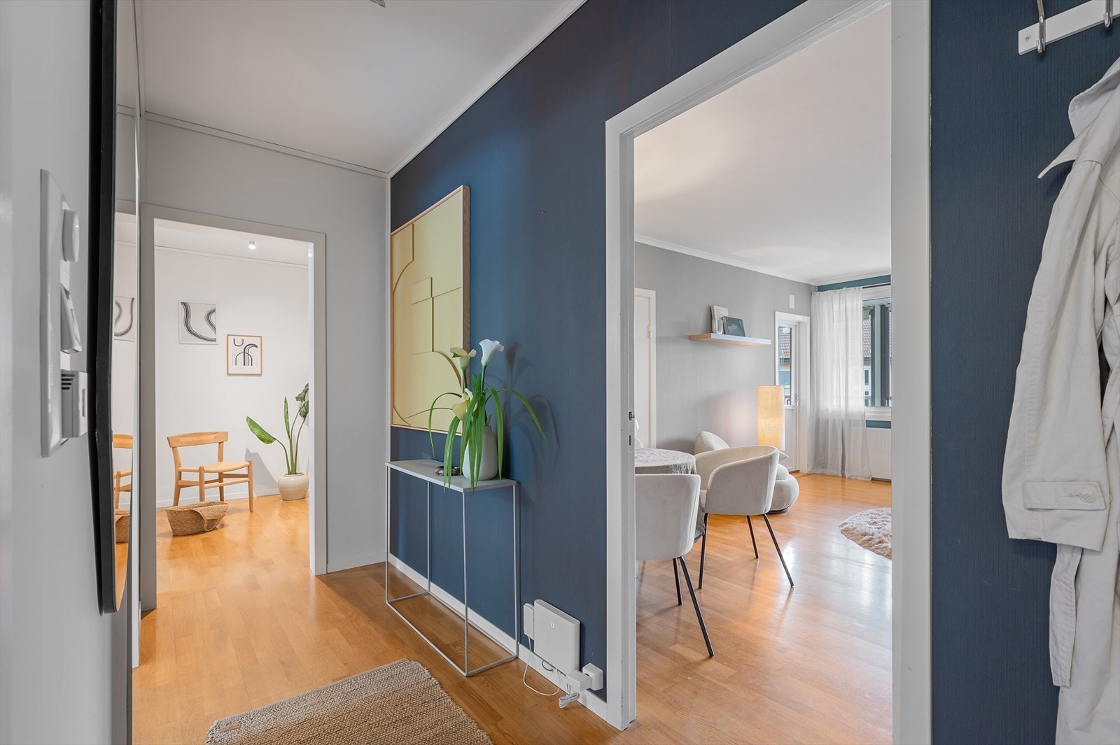 - Gangen måler 11,7m² - Galleribilde
