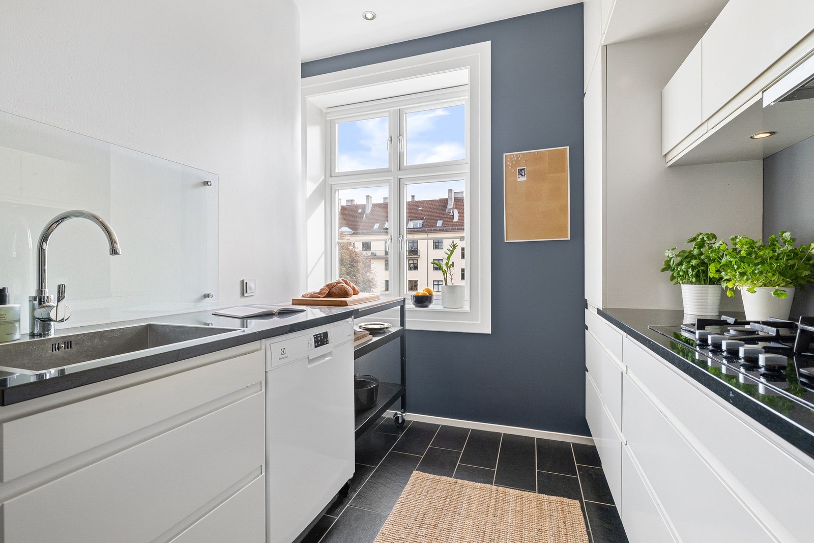 Ønsker du deg en klassisk Torshov-leilighet, i en av de mest populære gårdene? Galleribilde