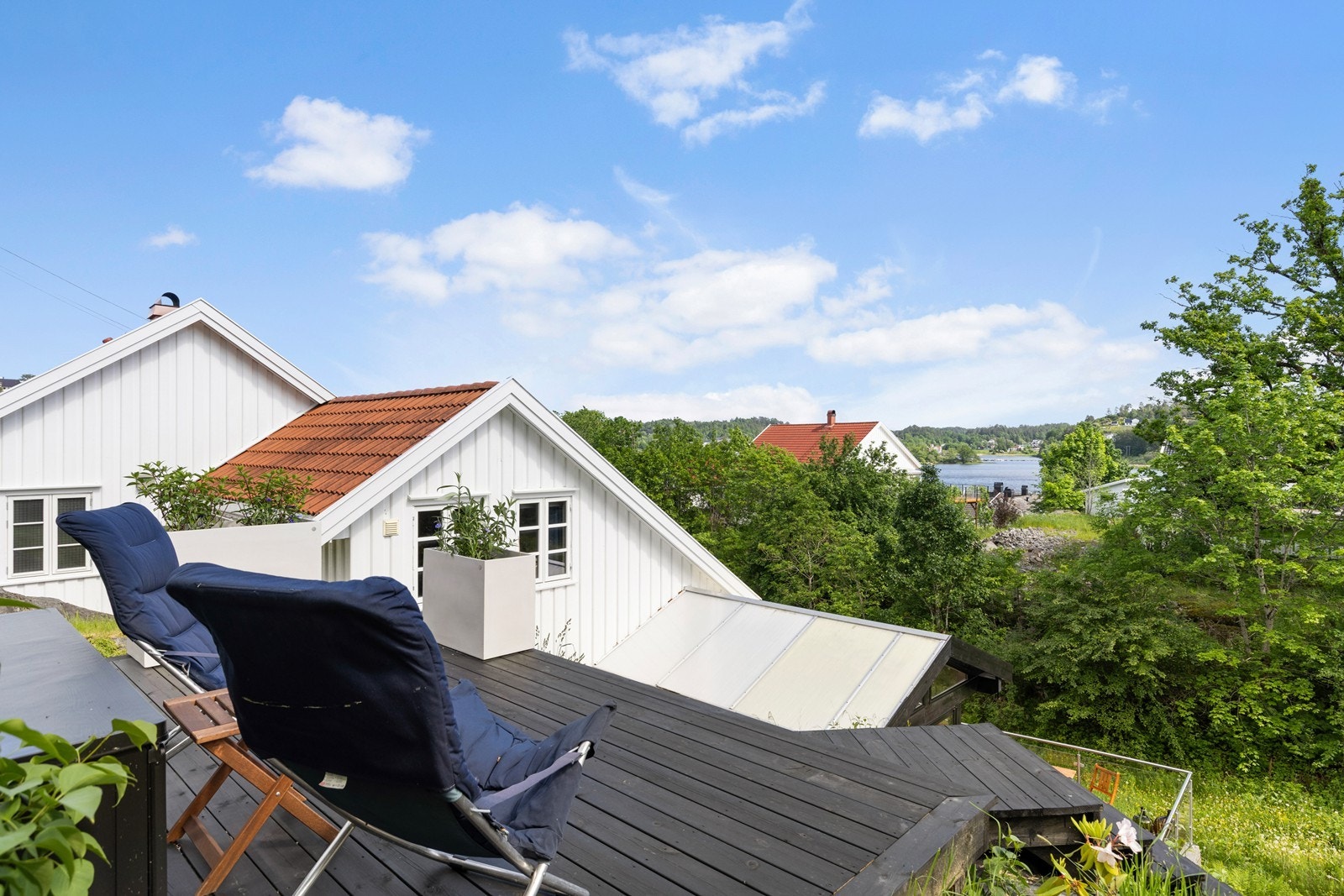 Fra utsiktsterrassen er det flott utsikt til Nidelva Galleribilde