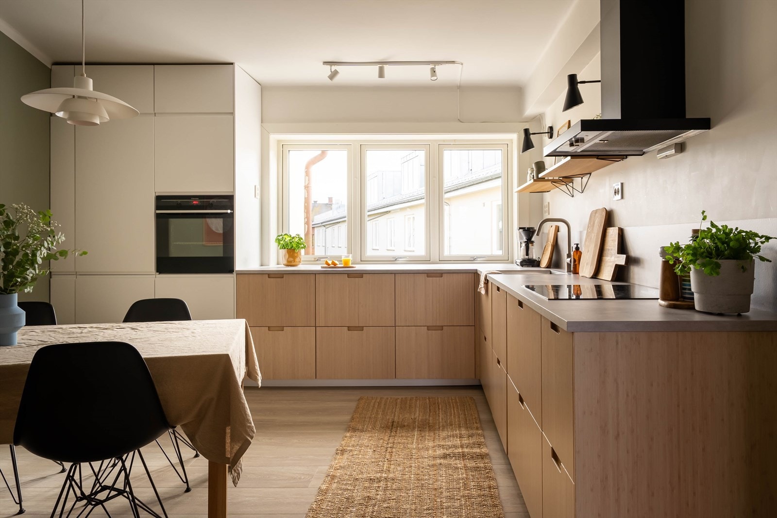En moderne og påkostet 2-roms toppleilighet med fantastisk beliggenhet midt på Sagene! Galleribilde