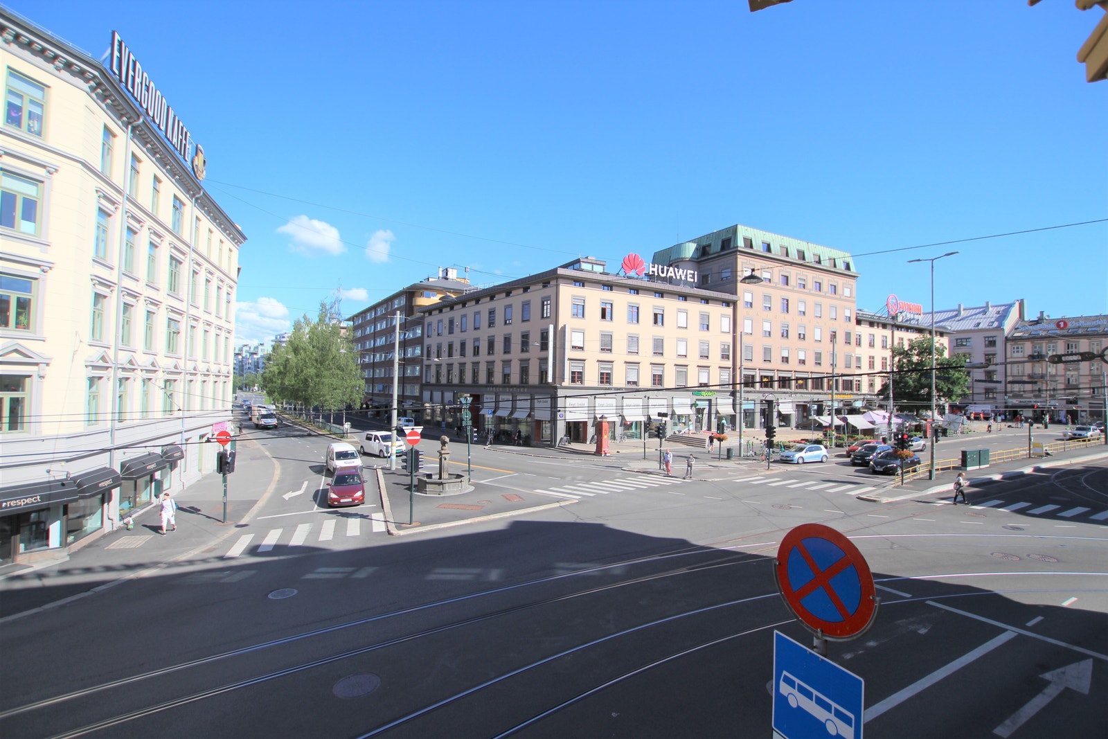Utsikt fra balkong Galleribilde