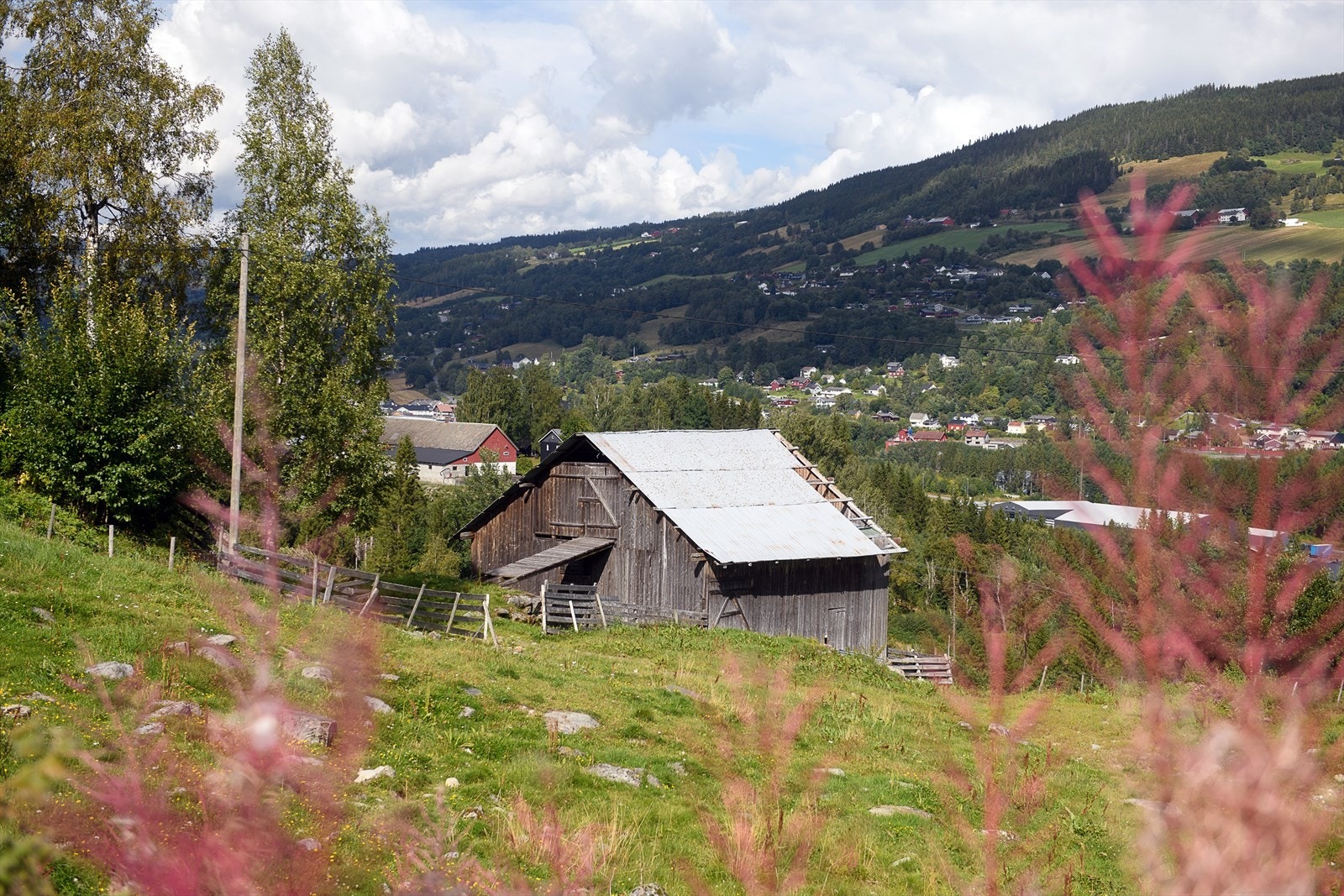 Utsikt mot Segalstad Bru, kommunesenteret i Gausdal. Galleribilde