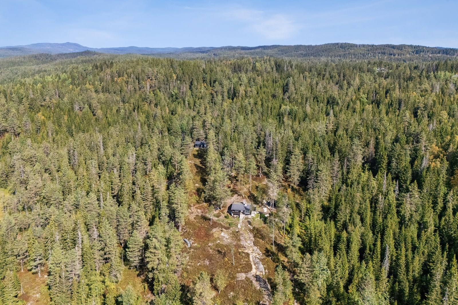 Beliggenhet i enden av Kampeveien, med Krokskogen som nabo. Galleribilde
