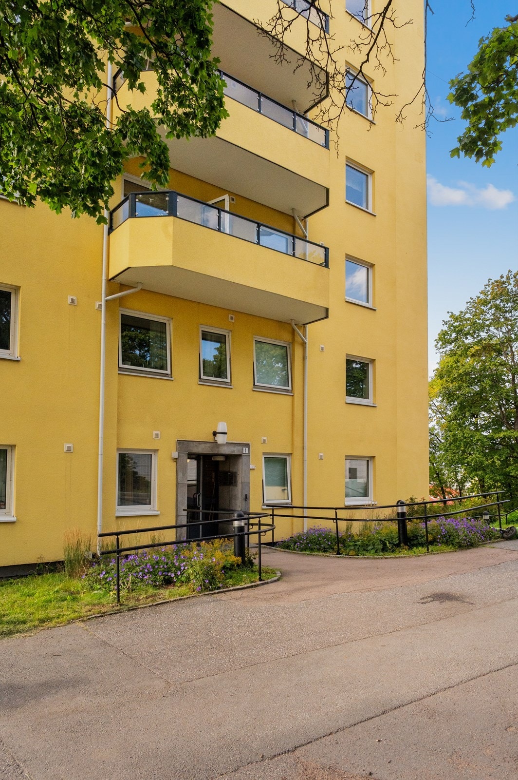 Hyggelig inngangsparti. Galleribilde