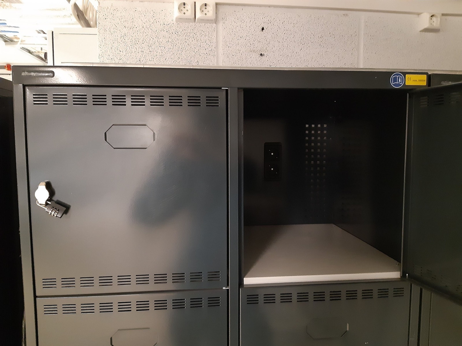 Ladeskap til el-sykkel i fellesarealer Galleribilde