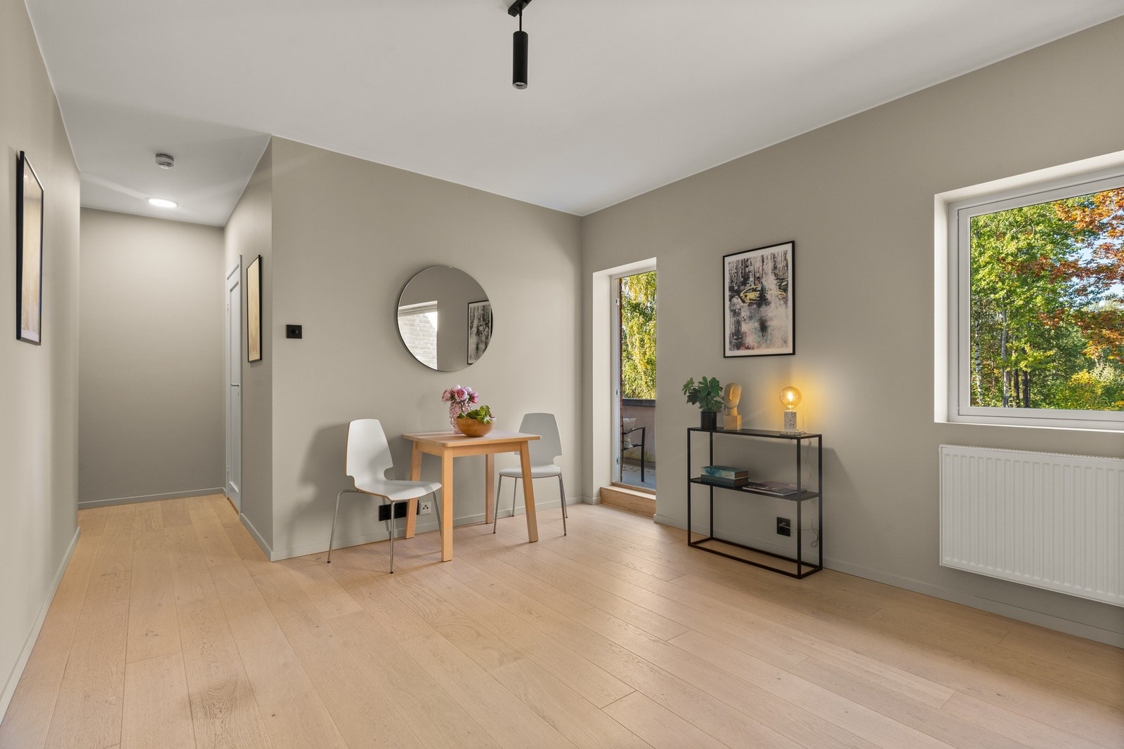 Oppvarming via vannbåren varme i radiatorer. Galleribilde