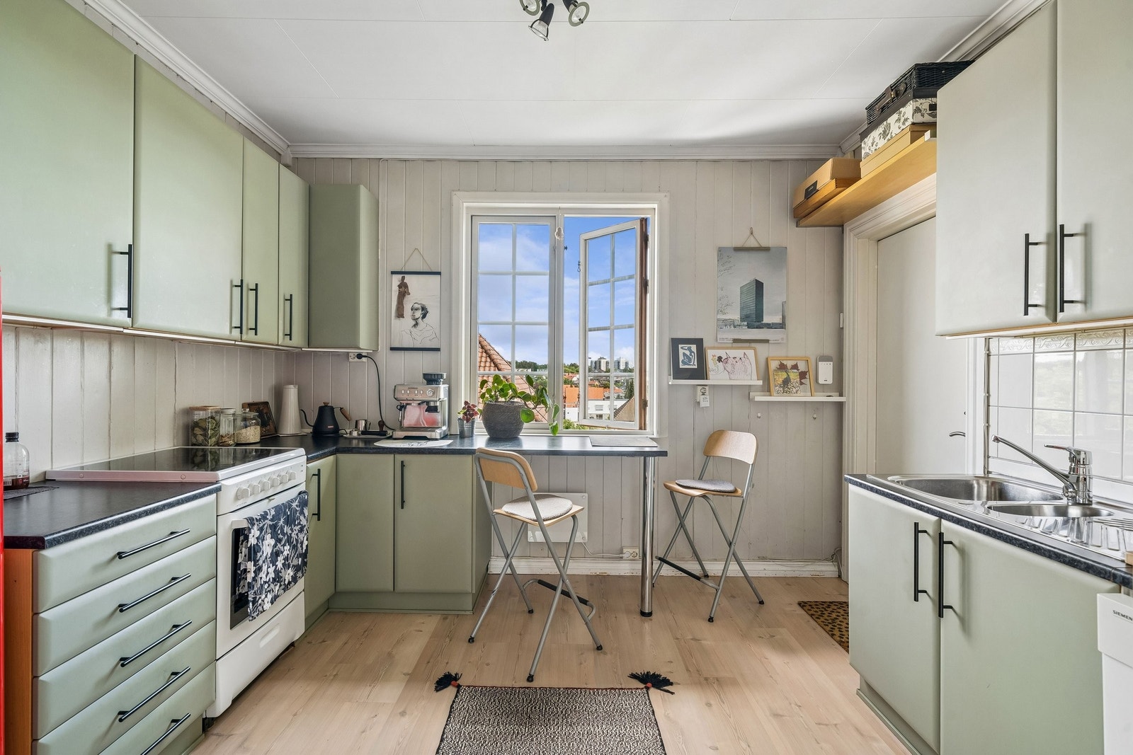 Kjøkken ligger mot nordøst med fin morgensol Galleribilde
