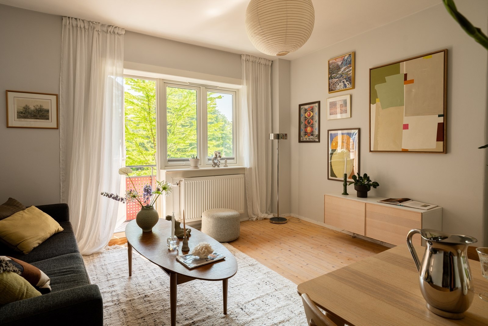 Caroline Ephraim v/ Nordvik Bjørvika har gleden av å presentere superkoselig leilighet Dynekilgata 19A! Foto: Joakim Karlsen. Galleribilde