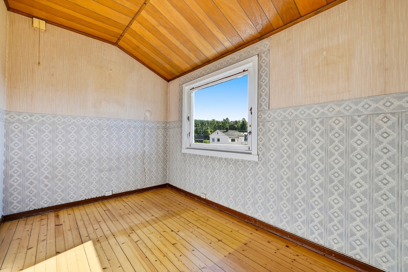 Det andre soverommet har plass til seng og oppbevaring. Galleribilde