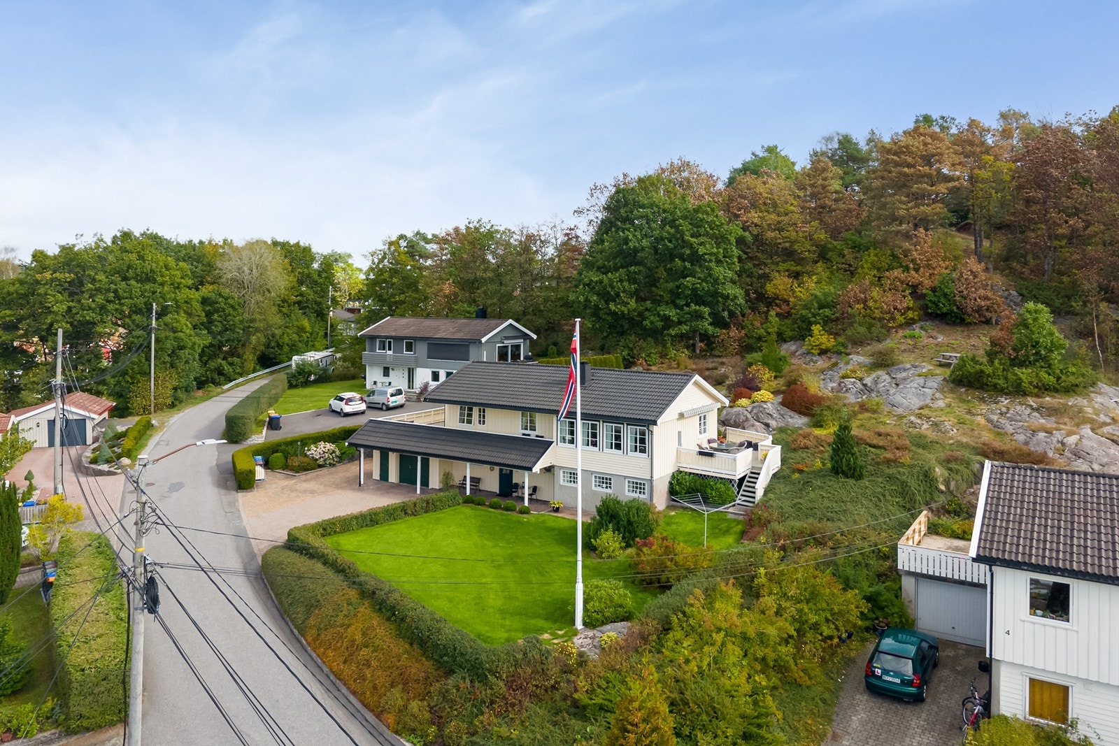 Velkommen til en velholdt og innholdsrik bolig. Galleribilde