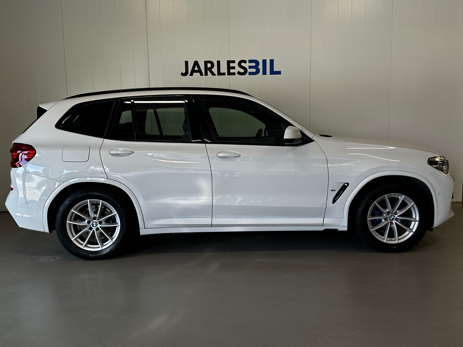 BMW X3 xDrive30e M-Sport/ Krok/ Head Up/ HIFI/ ACC/ Navi/ LED 3