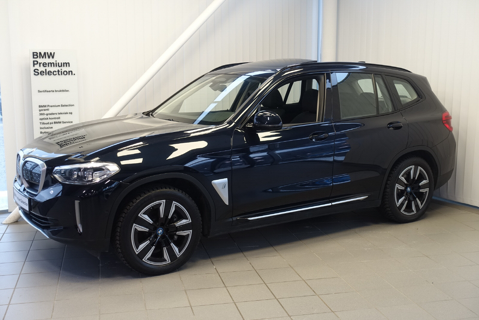 BMW iX3 Charged Plus Panorama Kupevarmer m/App Active Cruise El 3