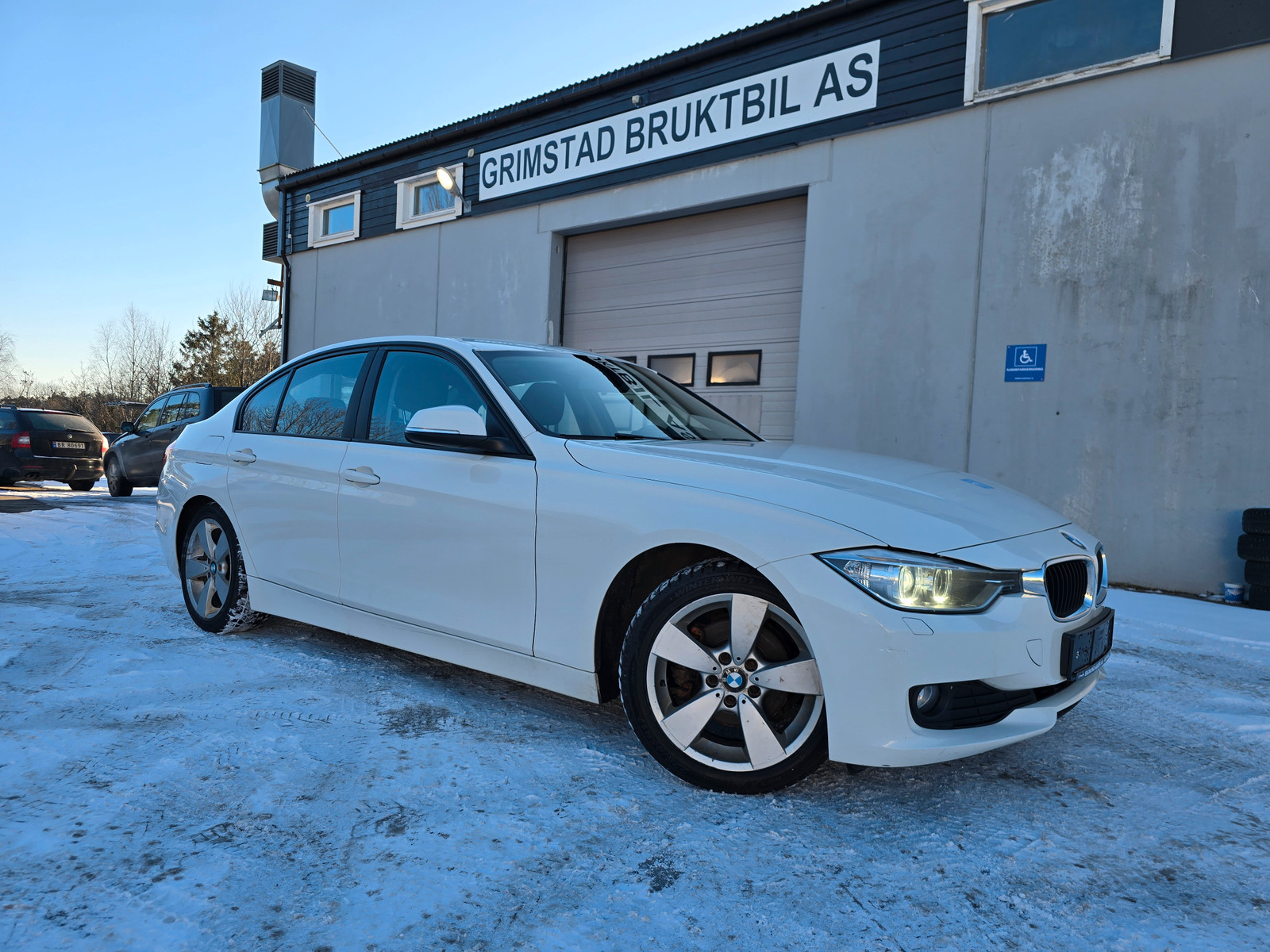BMW 3-serie 1.6-136hk, 316i, automat, EU til 11.02.2027, Pen!