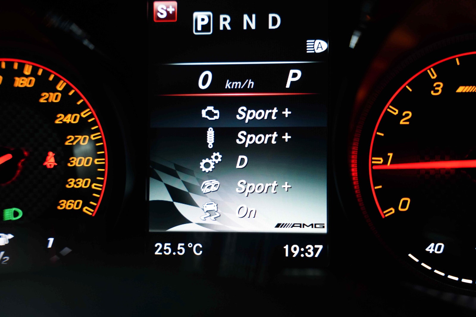 Hovedbilde av Mercedes-Benz AMG GT R