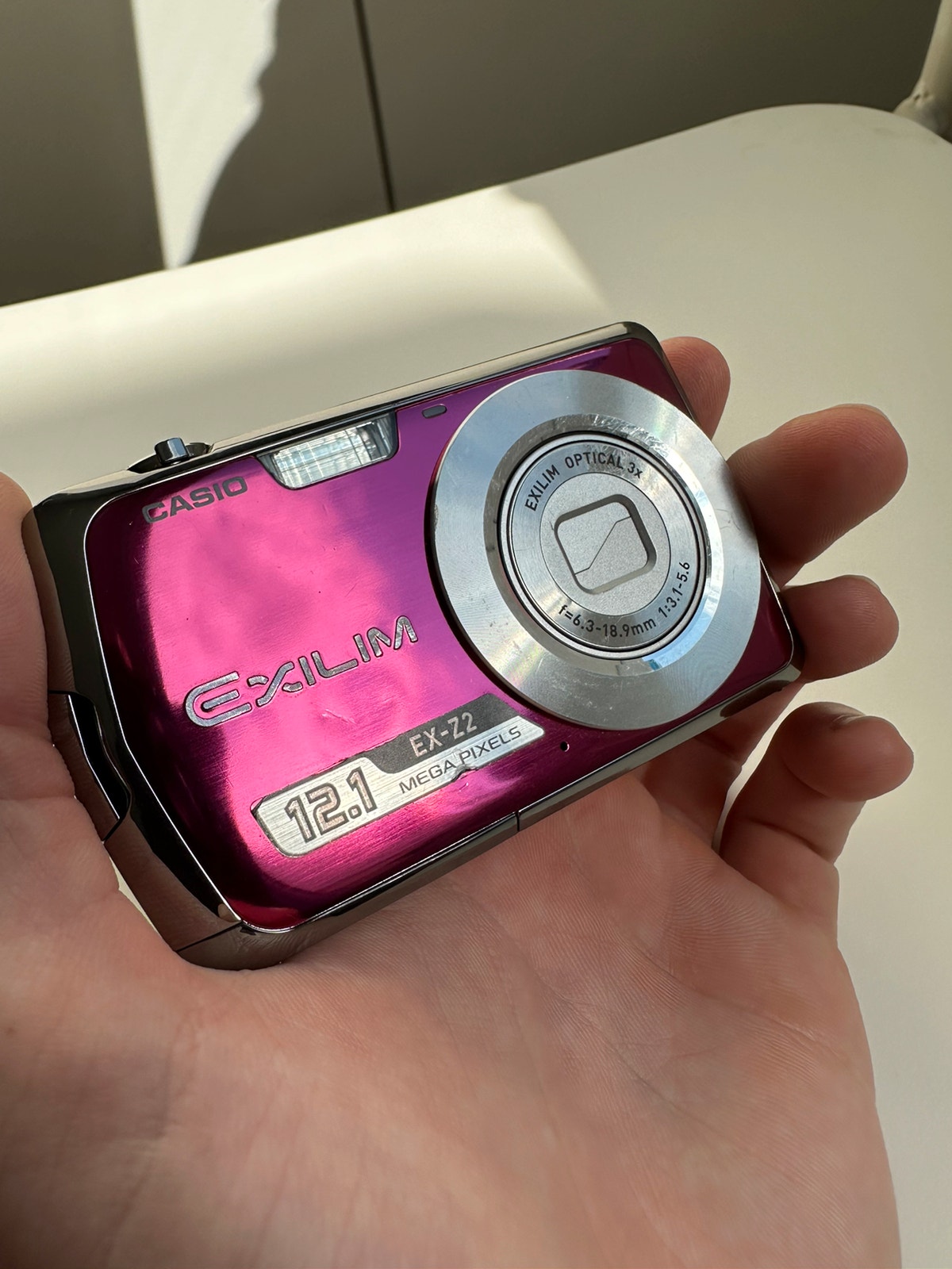 CASIO EXILIM EX-Z2 ピンク EX-Z2 - デジタルカメラ - CASIO
