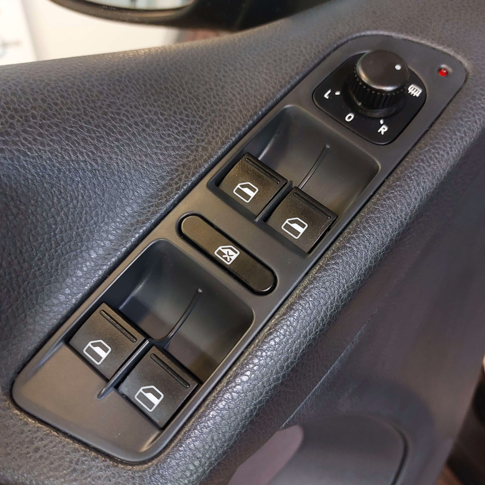 Hovedbilde av Volkswagen Tiguan
