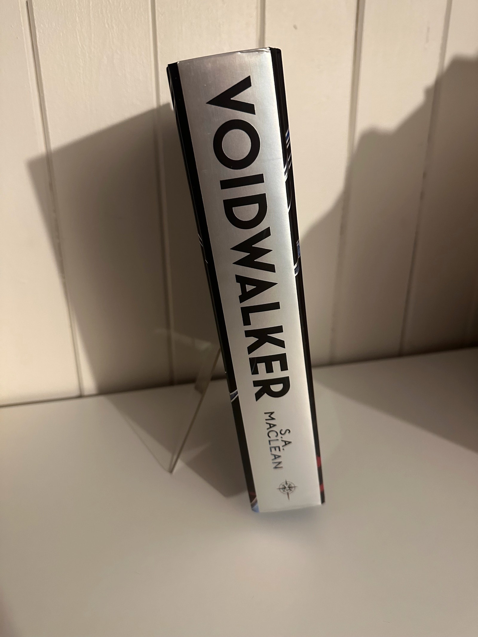 洋書 VOIDWALKER Illumicrate edition English Voidwalker S.A.