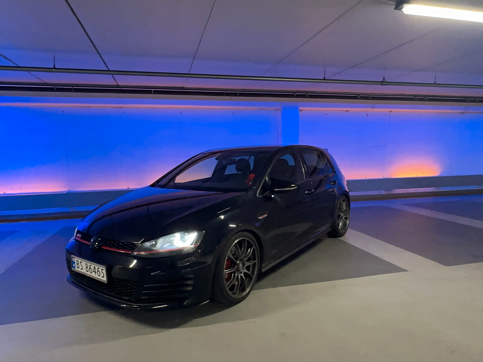 Volkswagen Golf GOLF GTI 2.0-230