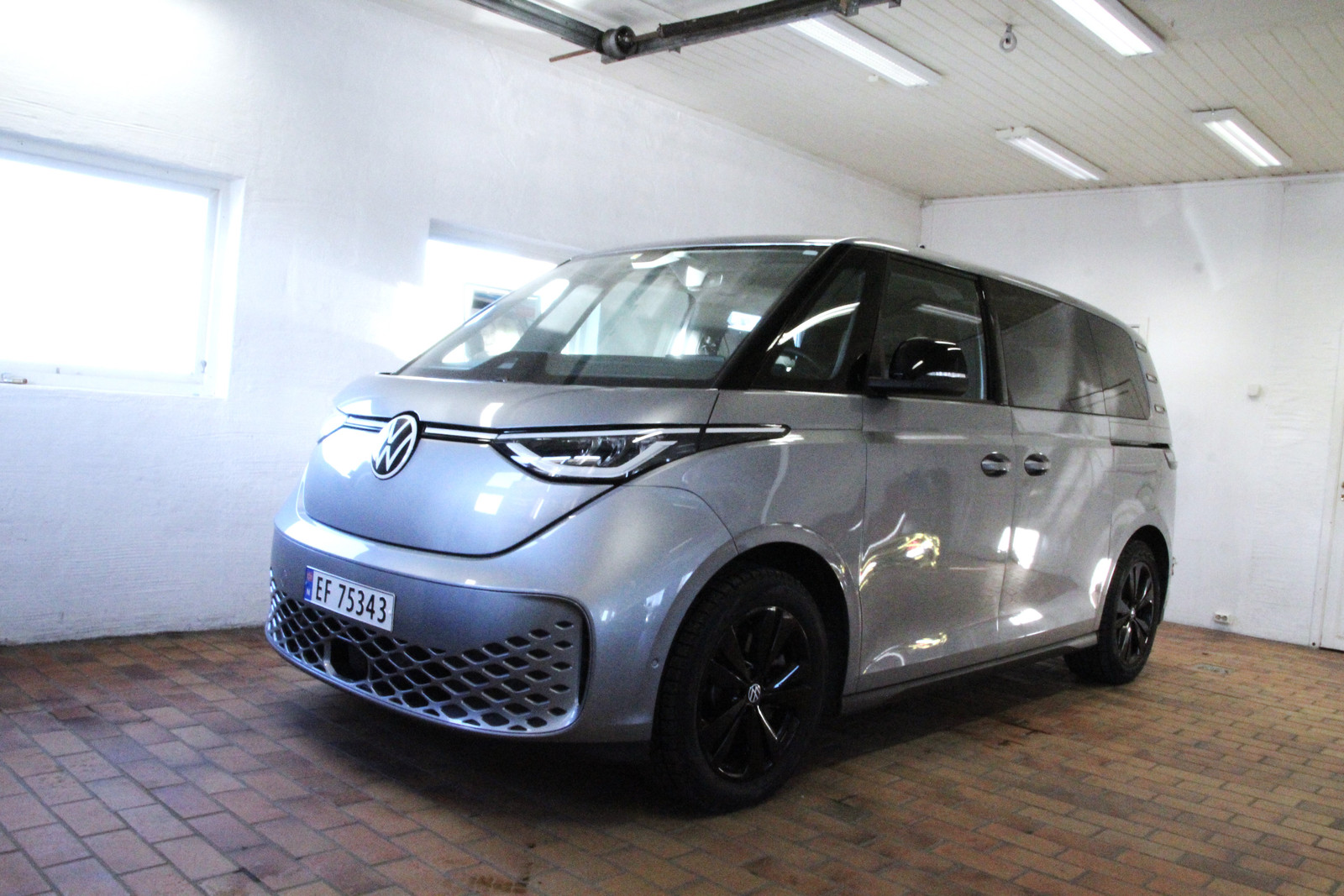 Volkswagen ID. Buzz Pro 77kWh 204hk Hengerfeste, Ryggekamera, Navi ++ 2