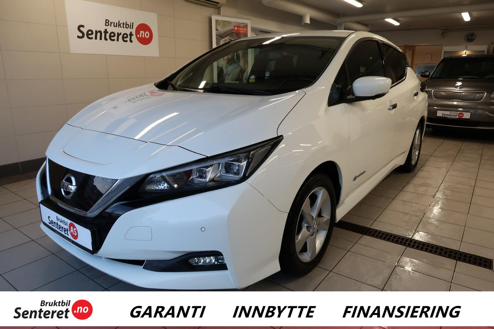 Nissan Leaf 40kWh N-Connecta ACC,Varmepumpe,360kam,DAB+