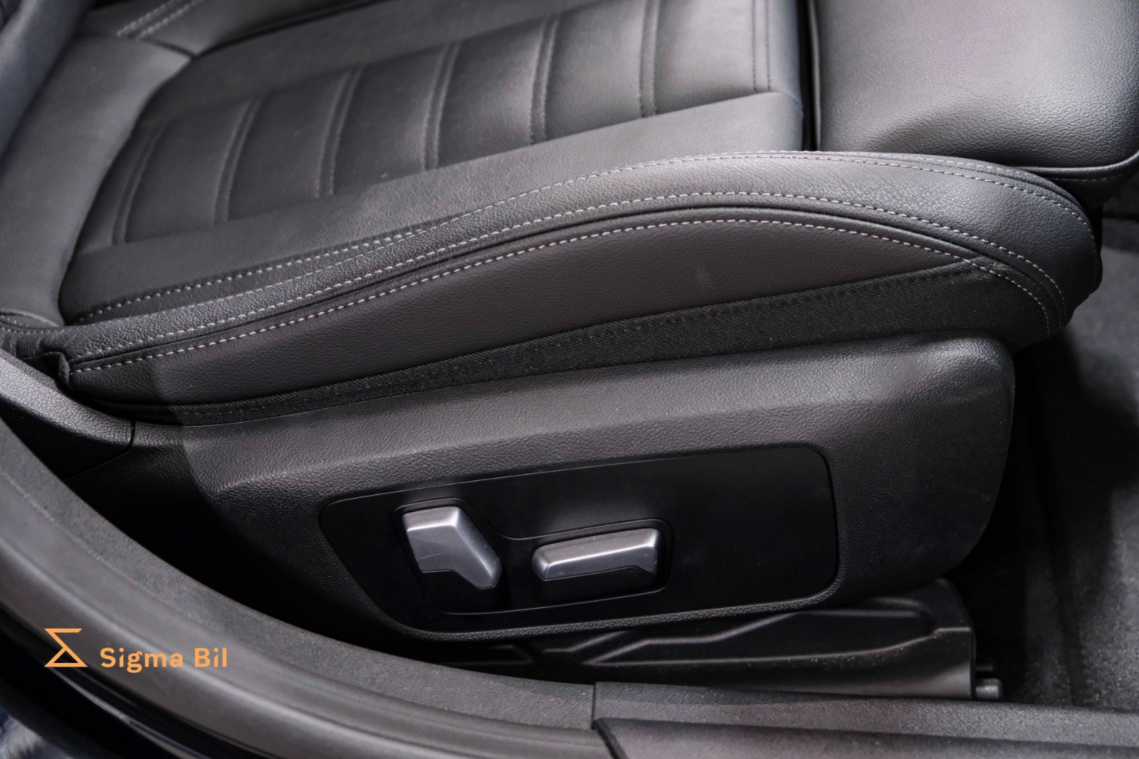 Bilde av BMW i4 M50