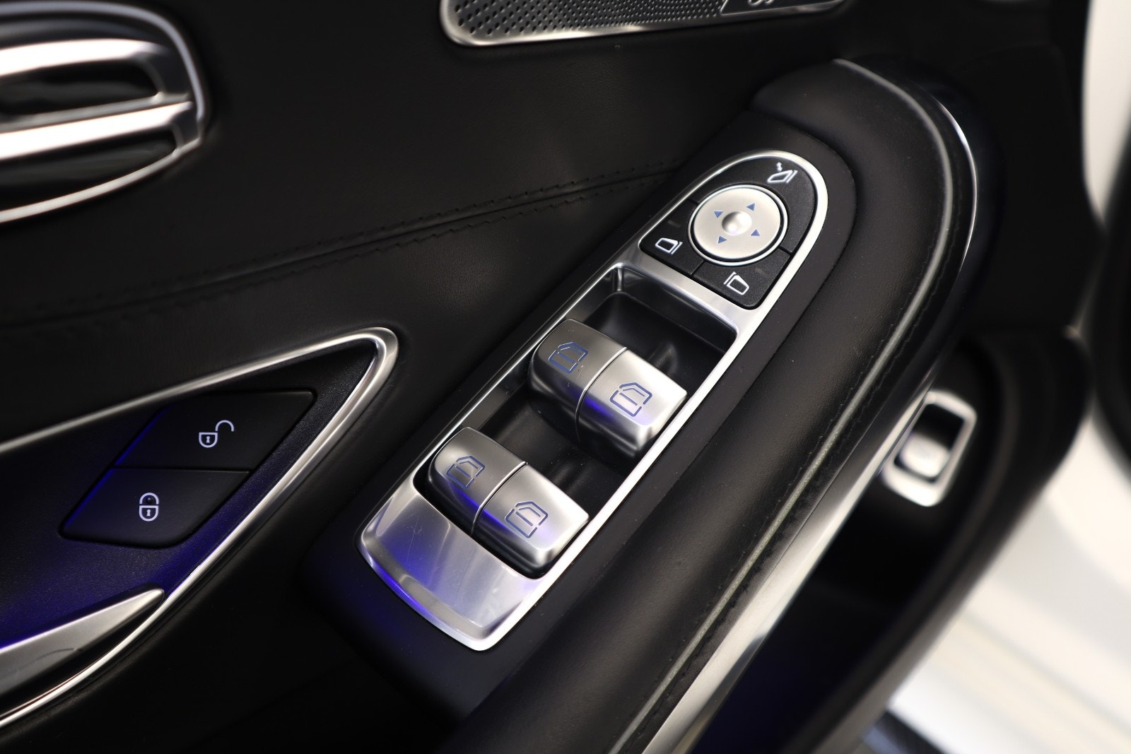 Hovedbilde av Mercedes-Benz S-Klasse