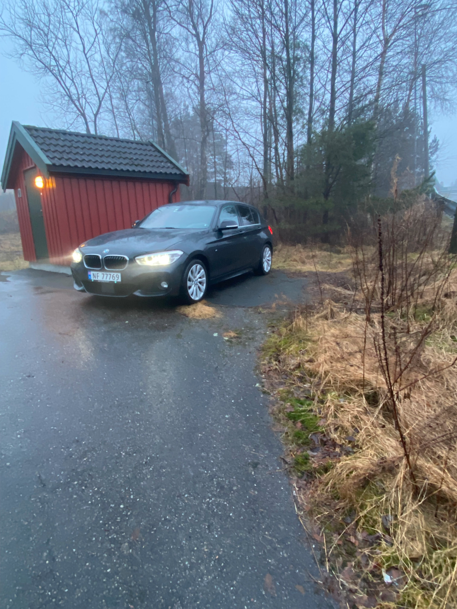 BMW 1-serie BMW 120xDrive M-Sport F1Giring på rattet M-Eksos 3