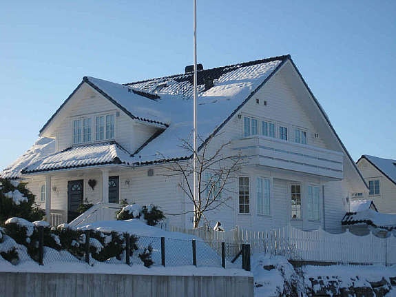 Fasade mot øst og nord Galleribilde