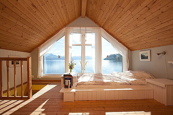 Tårnrommet med vindu fra gulv til tak. Galleribilde