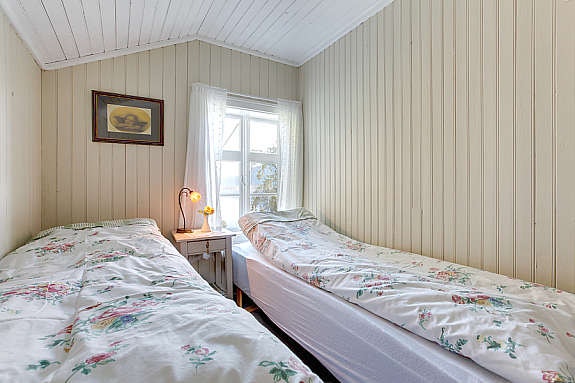 Soverom hovedhus. Galleribilde