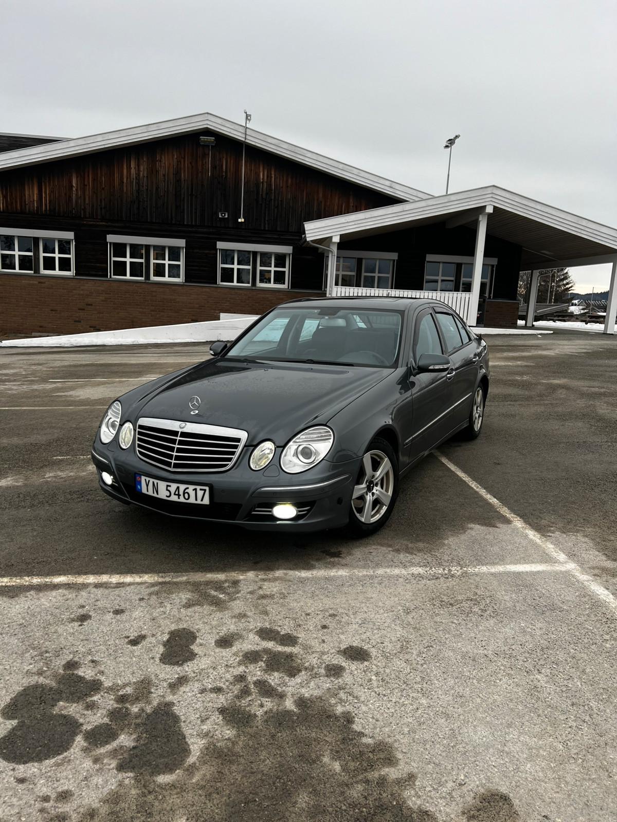 Mercedes-Benz E-Klasse E 220 CDI 2.1-170 D 3