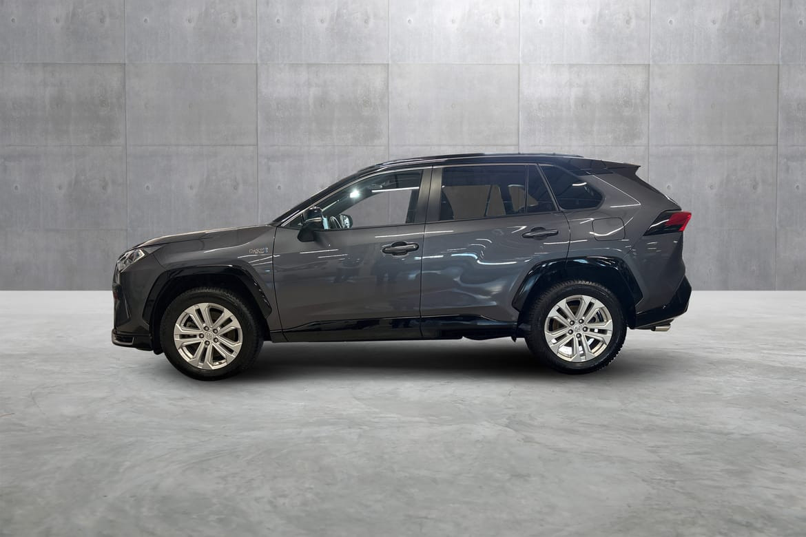 Toyota RAV4 Plug-in Hybrid 2.5 Bensin PH Automat AWD-i Executive Bitone Panorama 2