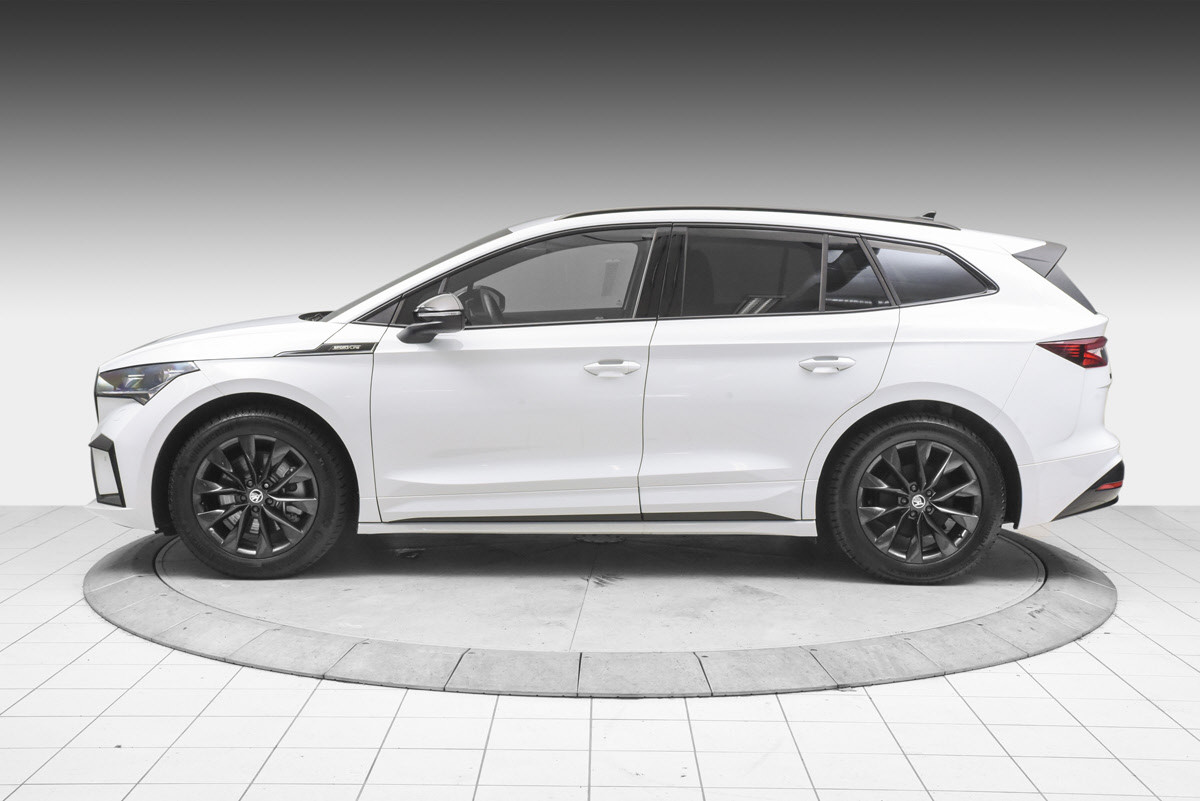 Skoda Enyaq iV80X Sportline HFESTE | 20" | KAMERA | MATRIX | HUD ++ 3