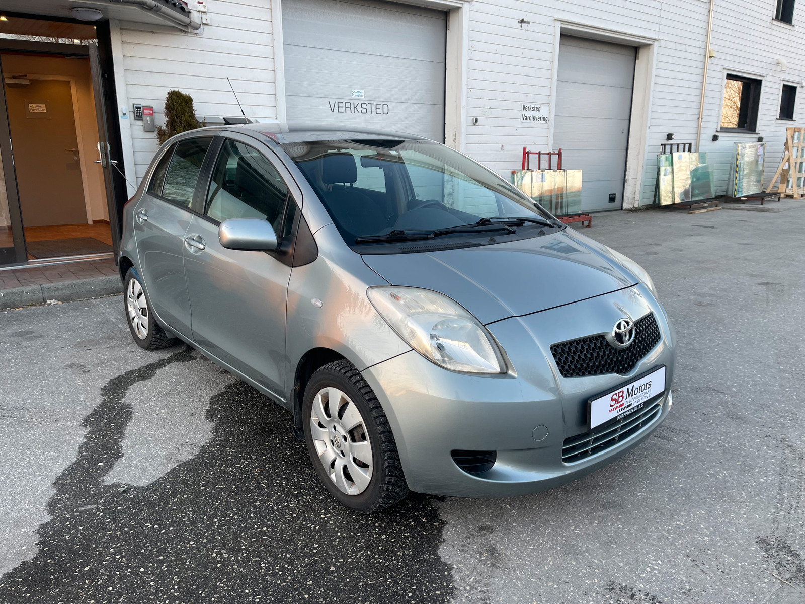Toyota Yaris 1,0 Sol M/M/NY-EU/Påkostet+++ 2