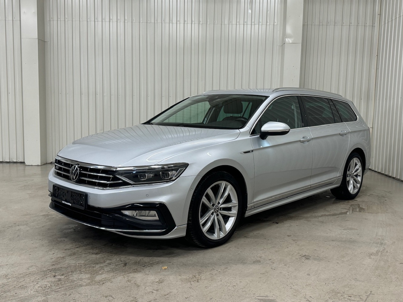 Volkswagen Passat 2.0 TDI 190 HK R-Line, 4- Motion,DSG,Alcantara 2