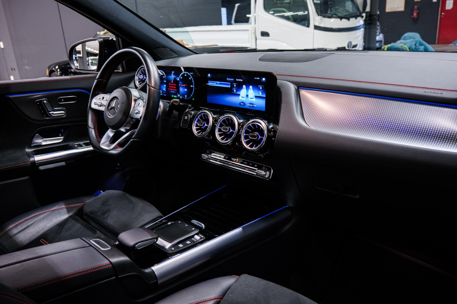 Bilde av Mercedes-Benz EQA
