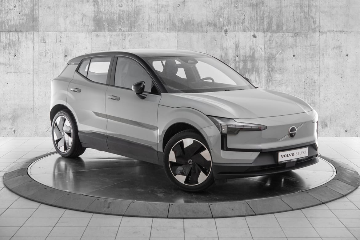 Volvo EX30 Extended Range Ultra PANO|H&K|ACC|360|PPA++