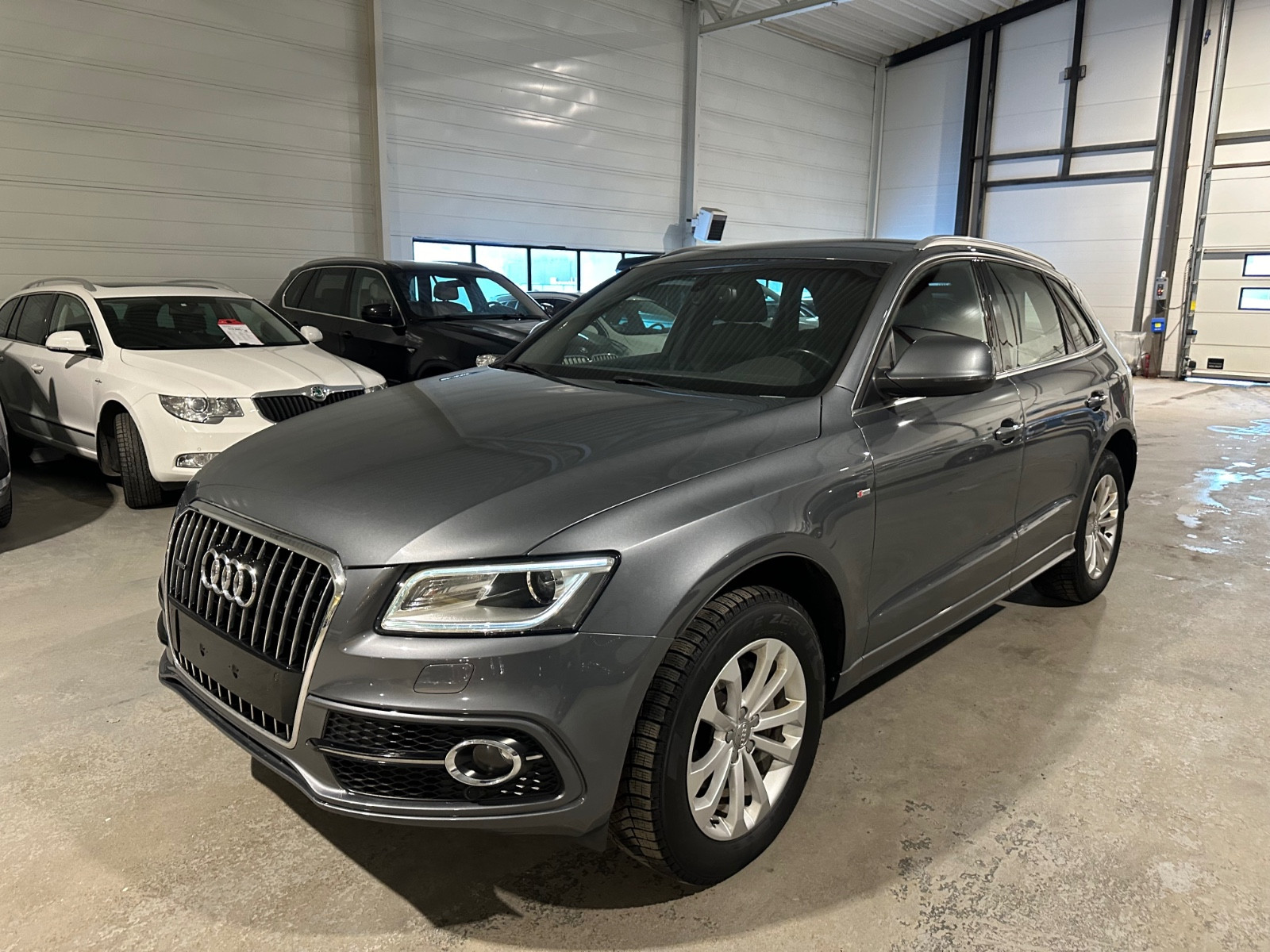 Audi Q5 190hk Quattro S-Line Skinn|Webasto|Krok|Navi|Dab+ 2