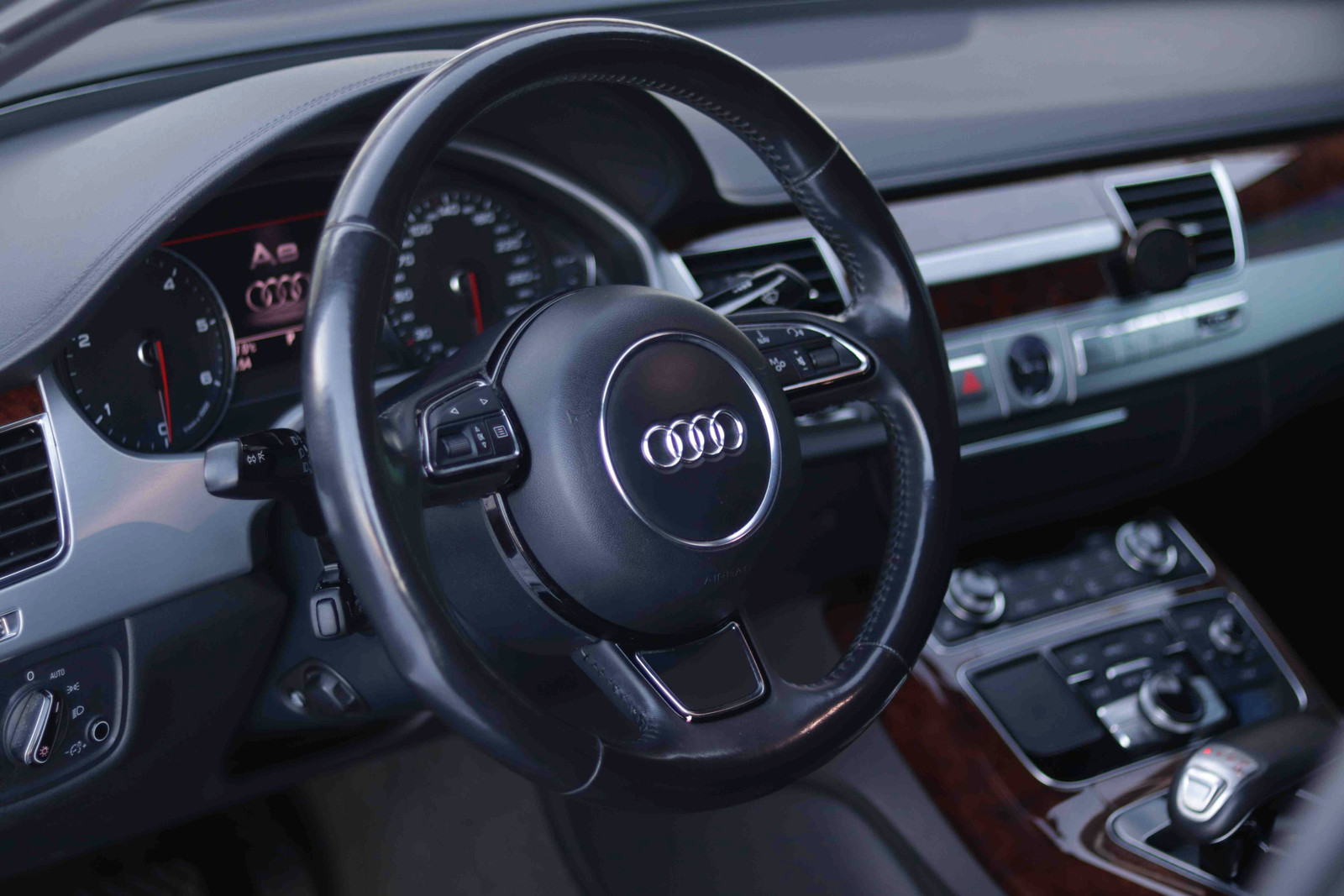 Hovedbilde av Audi A8
