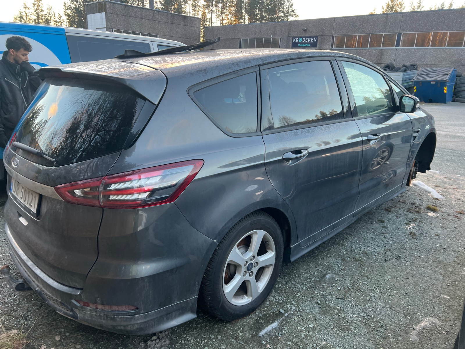 Ford S-MAX DEFEKT MOTOR/REP OBJEKT 3