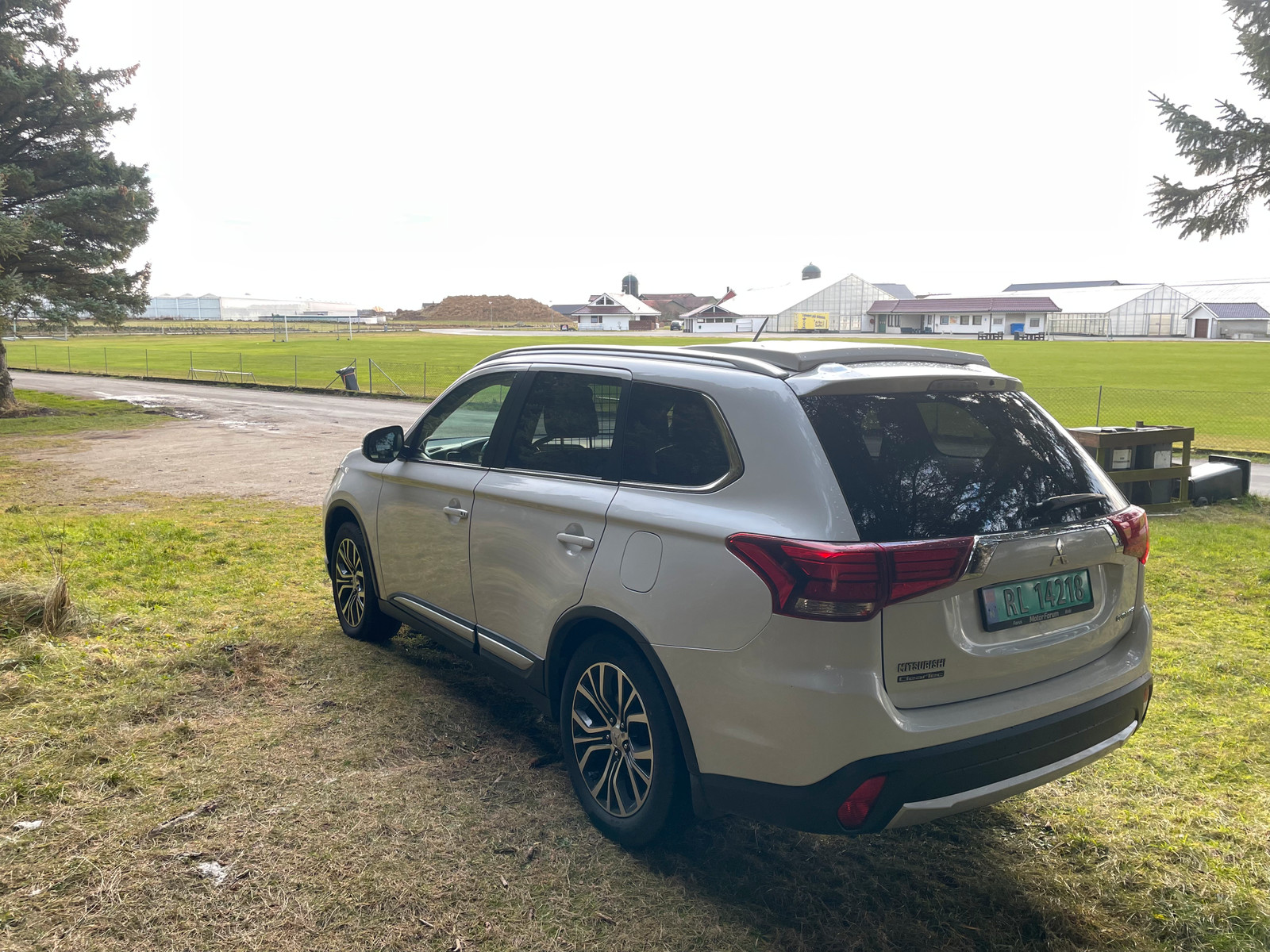 Mitsubishi Outlander 3