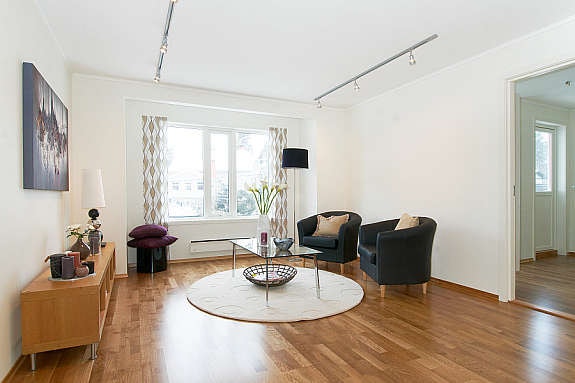 Loftsstue. Galleribilde